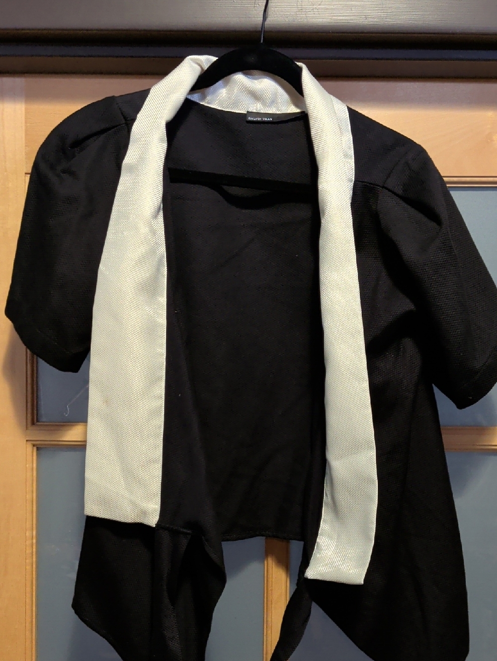 NwT Black Short-Sleeve Open Front Jacket with Cream Trim
